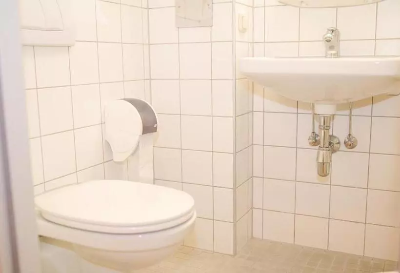 פנסיון Jugend  Und Familiengästehaus Villach