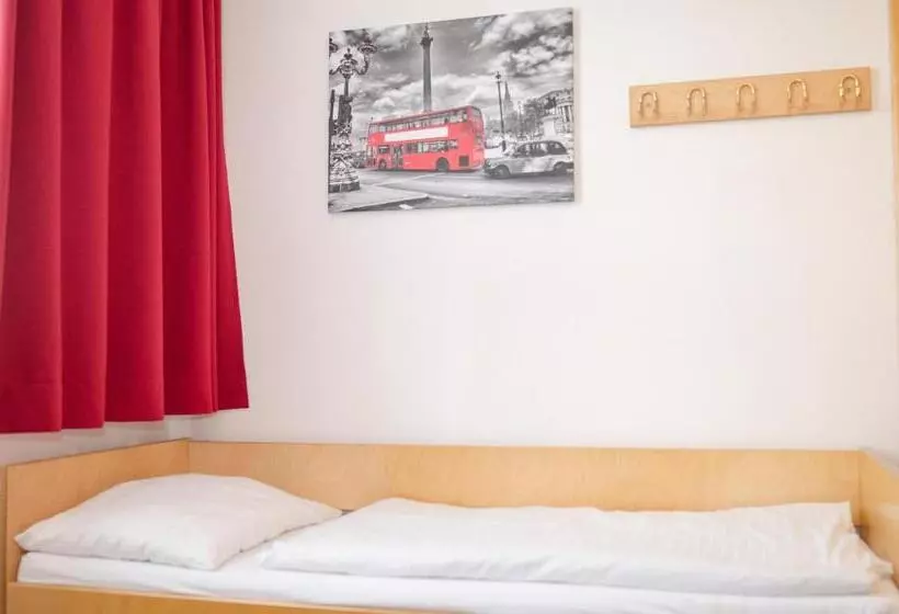 פנסיון Jugend  Und Familiengästehaus Villach