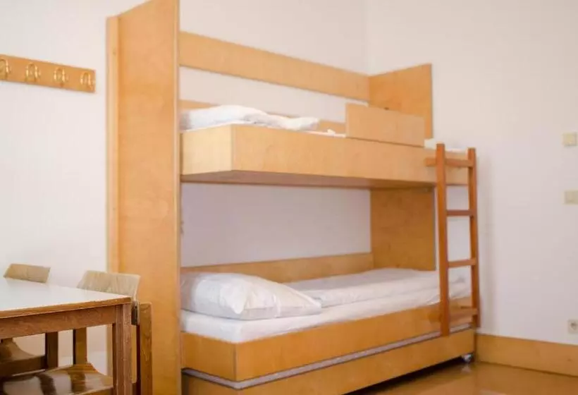 פנסיון Jugend  Und Familiengästehaus Villach