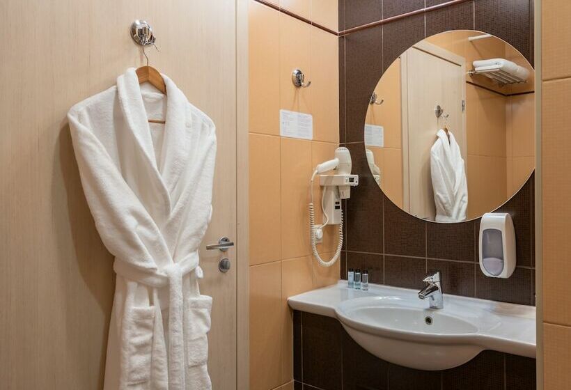 فندق Cosmos Izhevsk