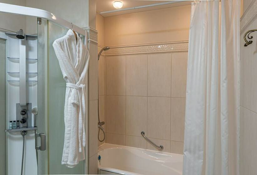 فندق Cosmos Izhevsk