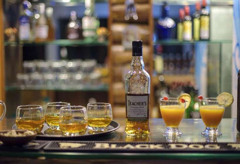 Отель The Riverwood Forest Retreat   Dooars