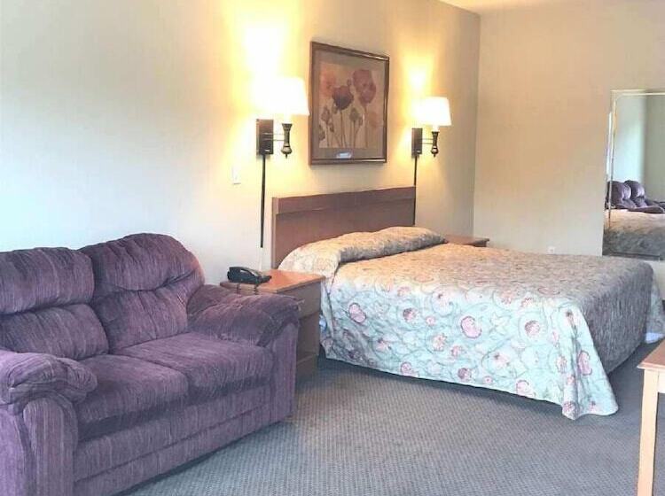 Мотель City Heart Inn & Suites