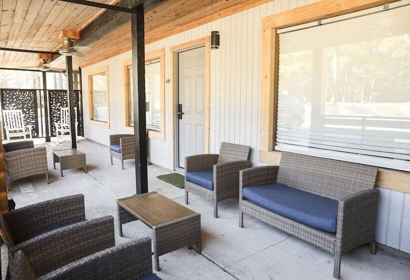 汽车旅馆  Rayburn Resorts