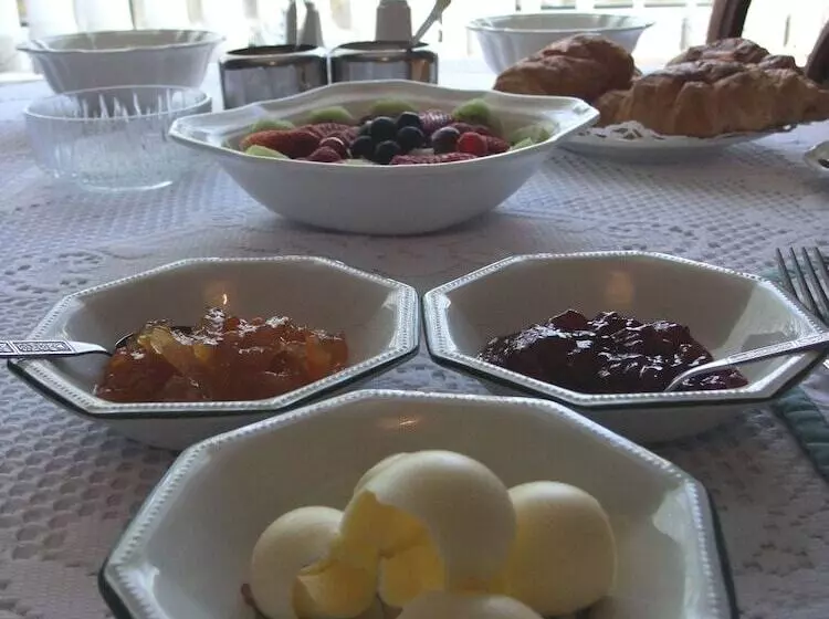 ベッドアンドブレックファースト Erwlon Farm