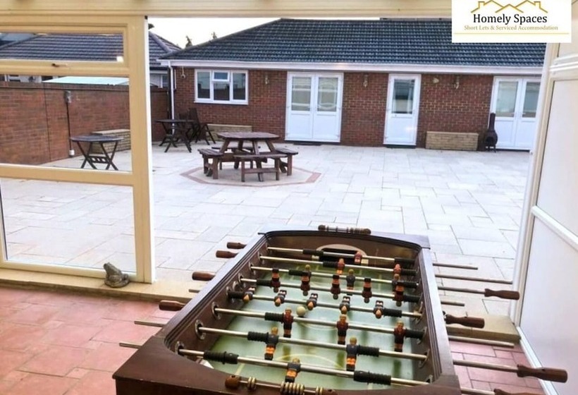 דירת נופש Spacious 3br Home In Bedford For Big Groups