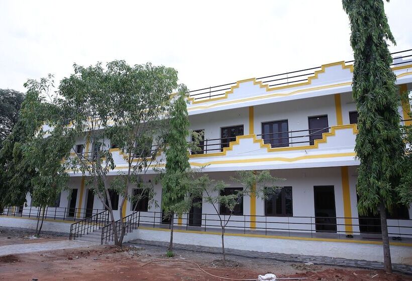 هتل Rani Residency
