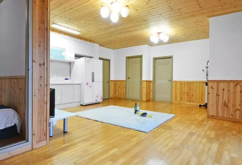 ペンション Hwacheon Turkey Valley