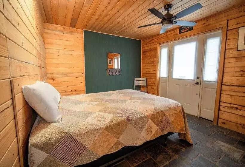 ホテル Alpine Lodge