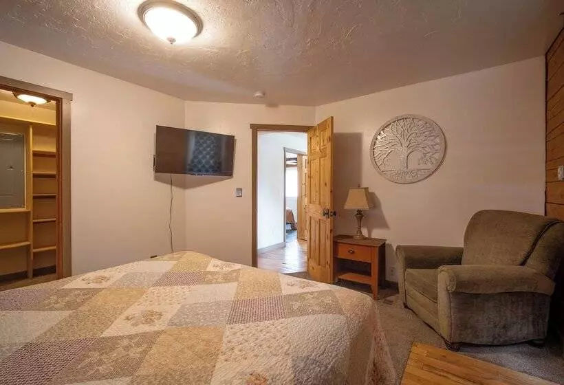 ホテル Alpine Lodge