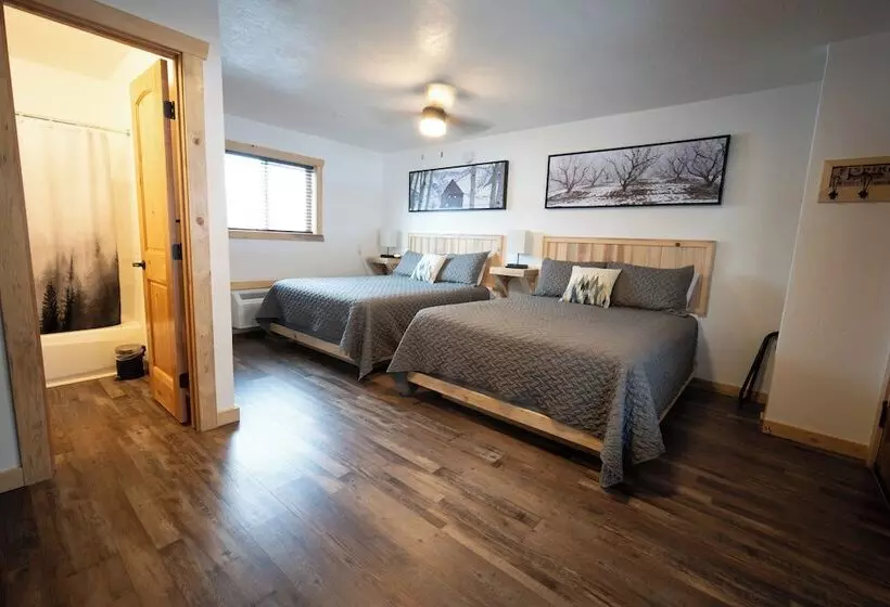 ホテル Alpine Lodge