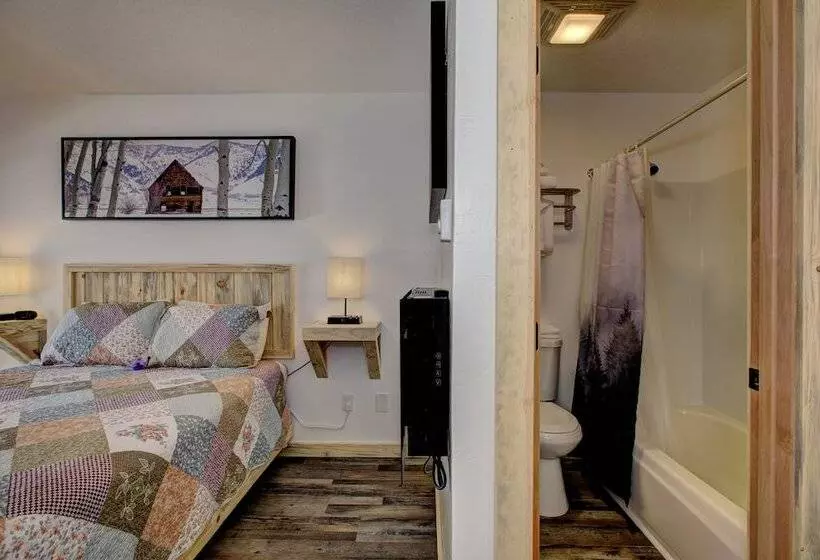 ホテル Alpine Lodge