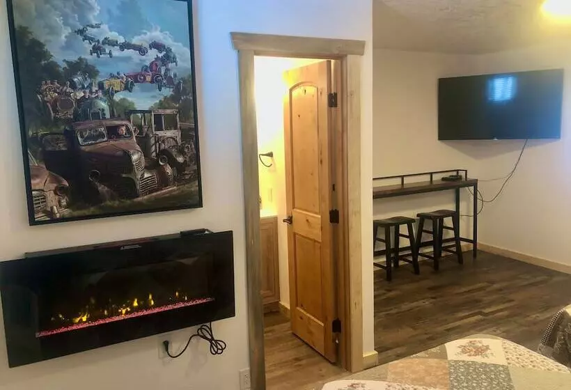 ホテル Alpine Lodge