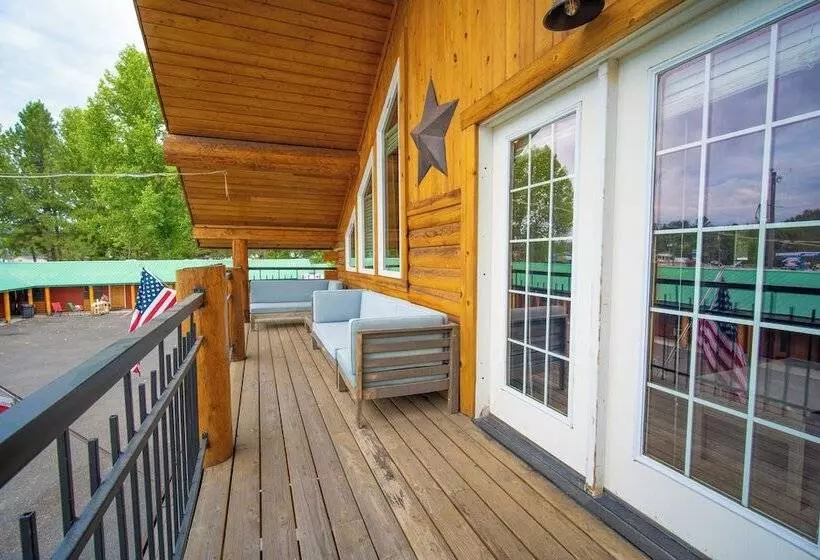 ホテル Alpine Lodge