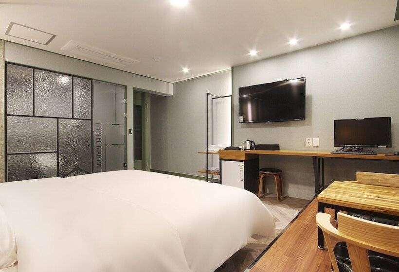 Motel Gimhae Samgye Martin