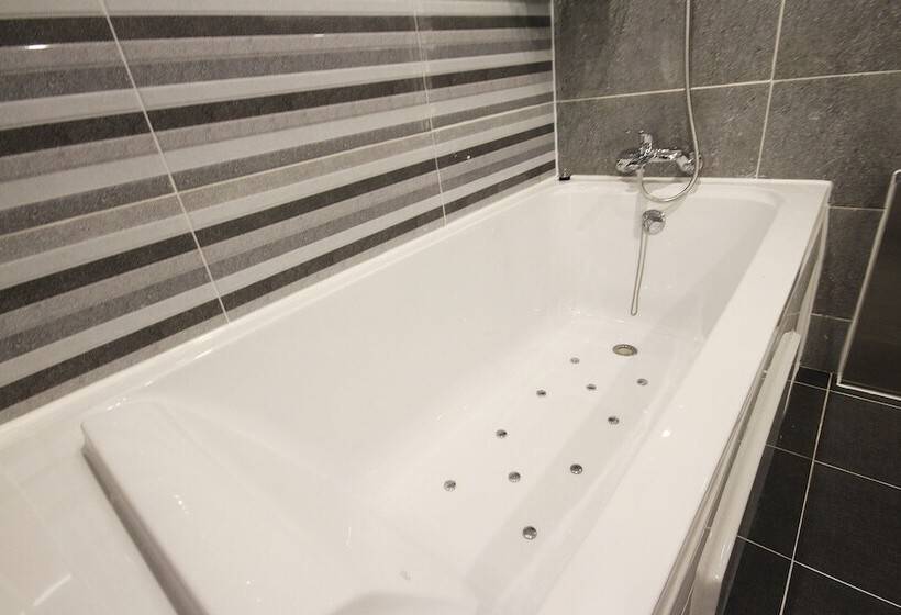 Motel Gimhae Samgye Martin