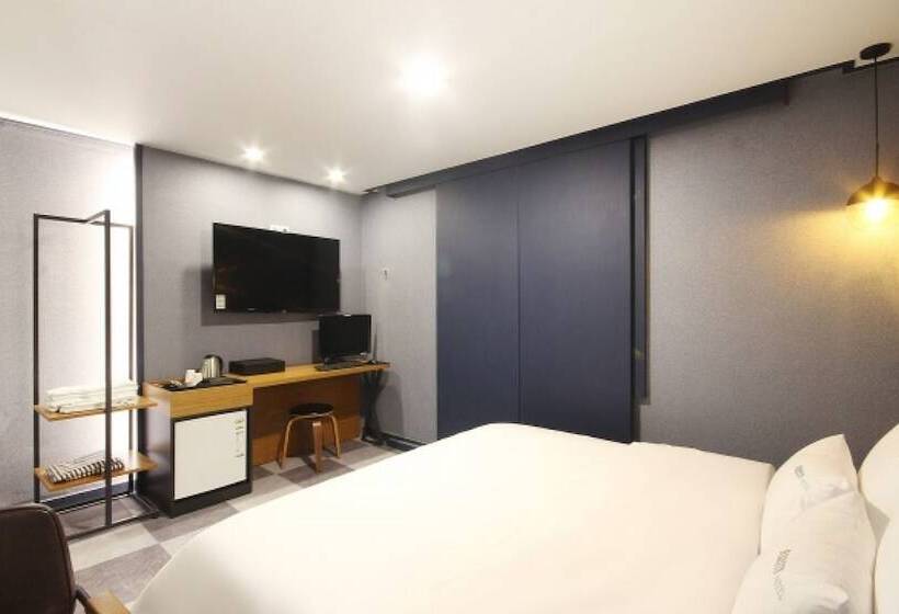 Motel Gimhae Samgye Martin