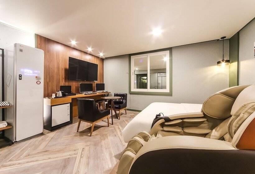 Motel Gimhae Samgye Martin