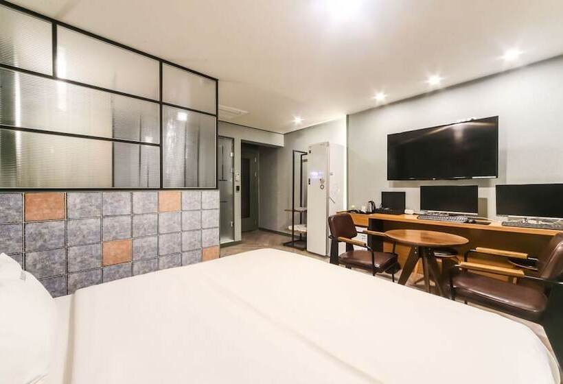 Motel Gimhae Samgye Martin