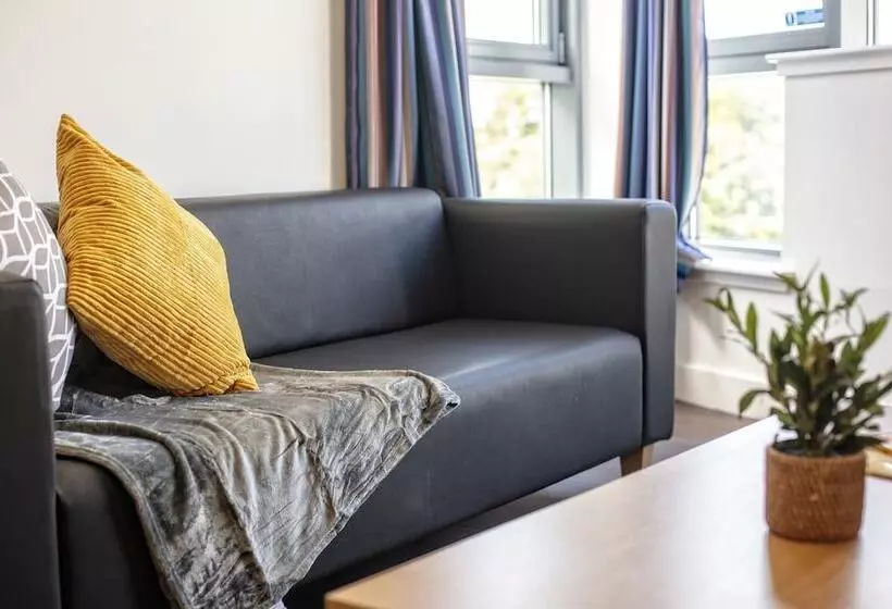 پانسیون Belmont Apartments And Rooms