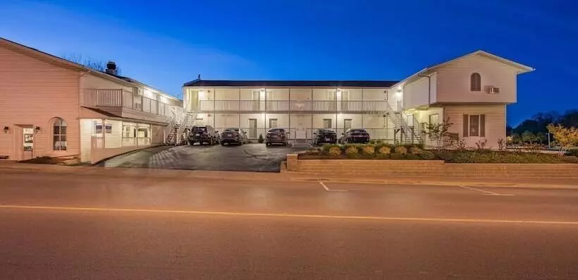 Hotelli Picton Harbour Inn