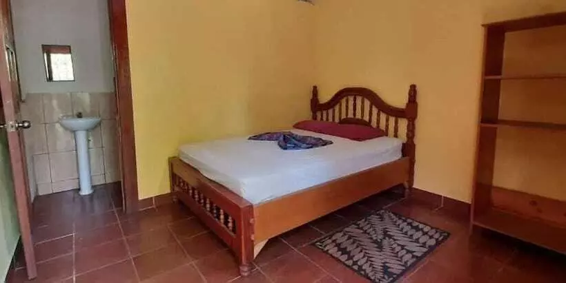 هتل Posada Las Marias