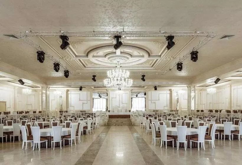 ホテル Restaurant Mask