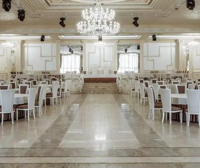 ホテル Restaurant Mask