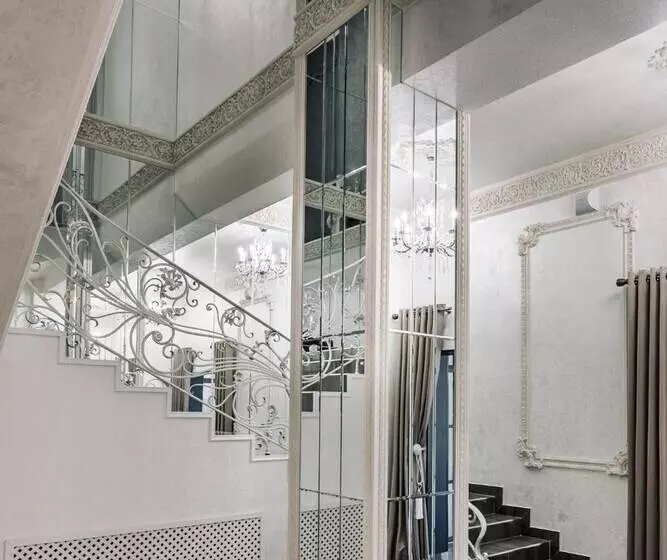 ホテル Restaurant Mask