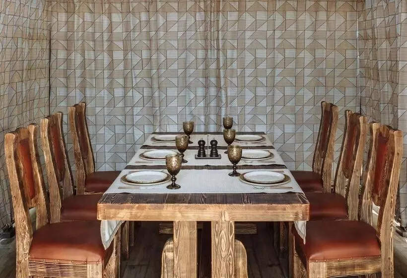 ホテル Restaurant Mask