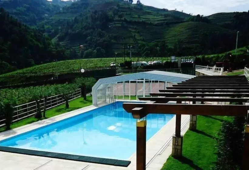 Maaseutuhotelli Solar Quinta Da Portela   Douro