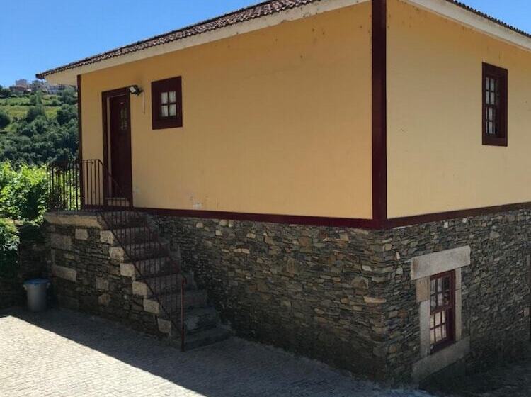 田舎風ホテル Solar Quinta Da Portela   Douro