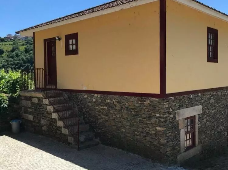 Maaseutuhotelli Solar Quinta Da Portela   Douro