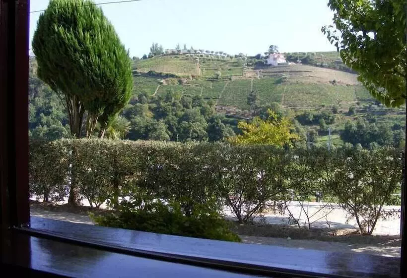 Maaseutuhotelli Solar Quinta Da Portela   Douro