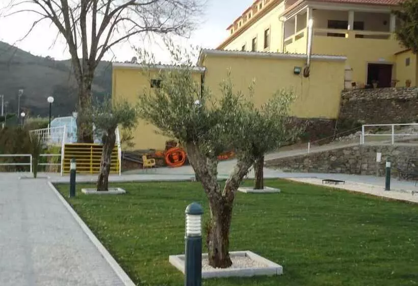 Maaseutuhotelli Solar Quinta Da Portela   Douro