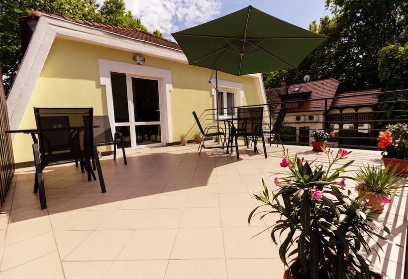 펜션 Bella Villa Siofok