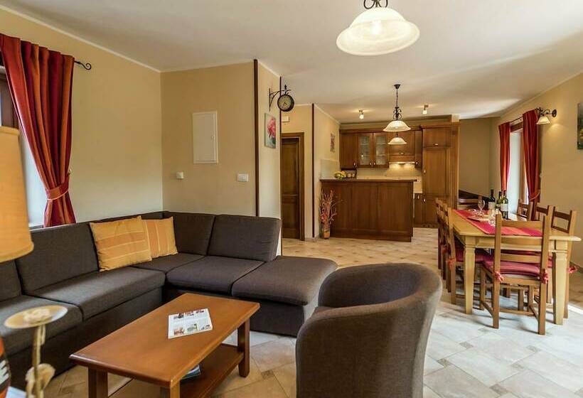 Villa For Up To 8 Persons, With Private Garden And Pool