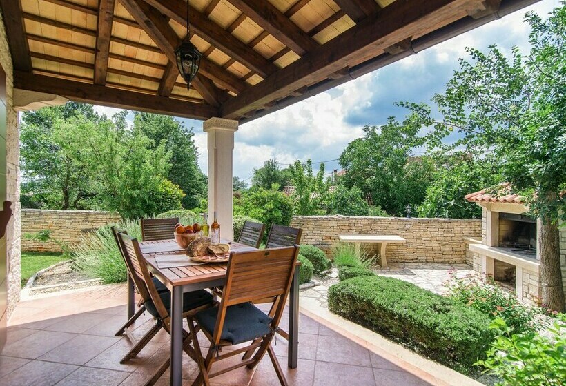 Villa For Up To 8 Persons, With Private Garden And Pool