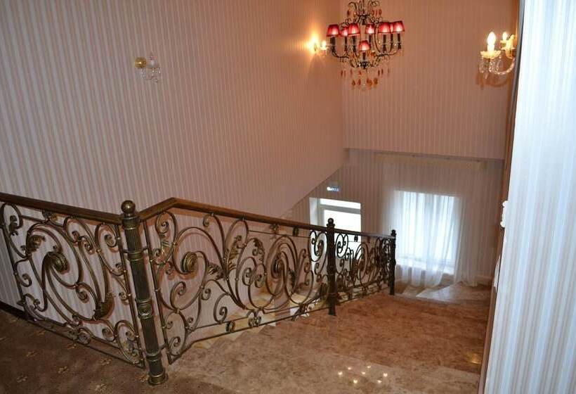 Grand Hotel &spa Maykop