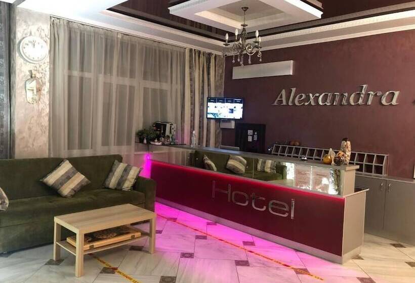 Отель Alexandra