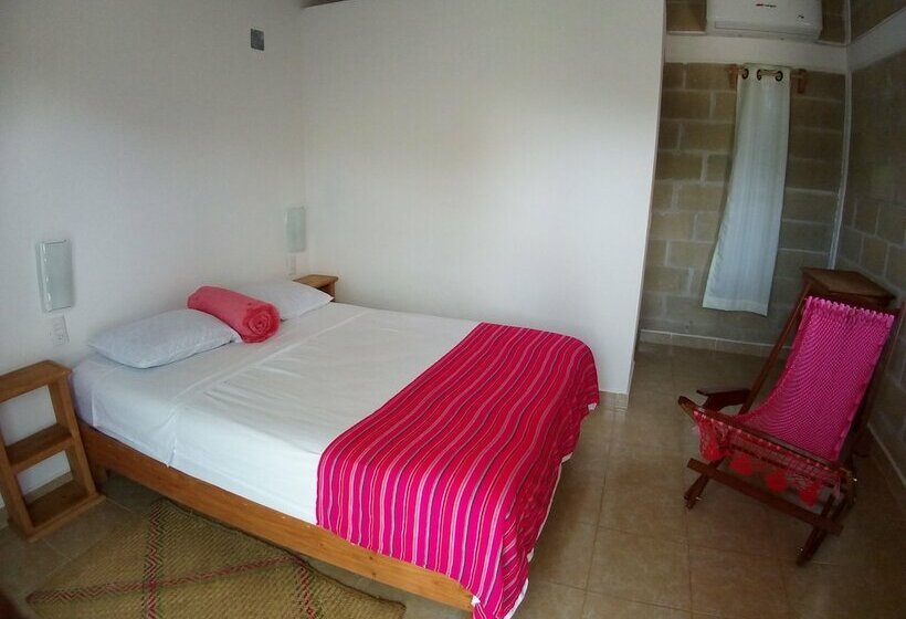 Отель Estancia De Cortés