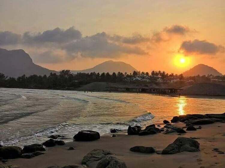 Отель Estancia De Cortés