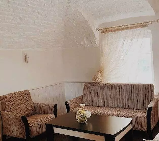 Hotelli Guest House Shishkina