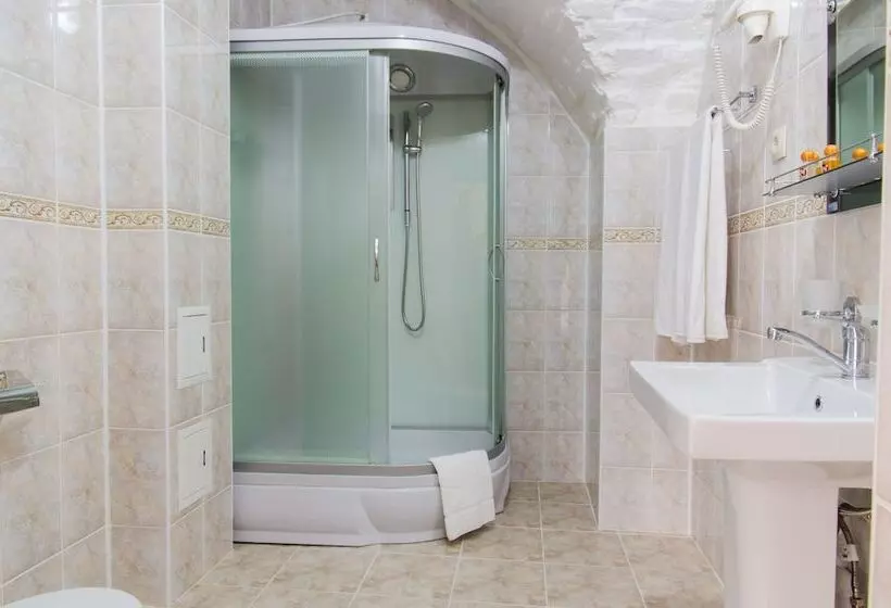 Hotelli Guest House Shishkina