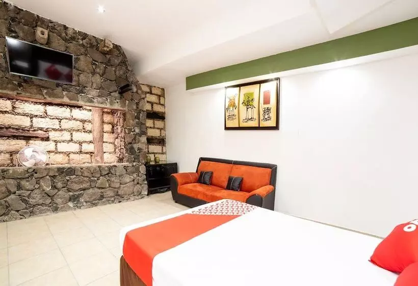 Hotelli Villas De San Miguel Media Luna