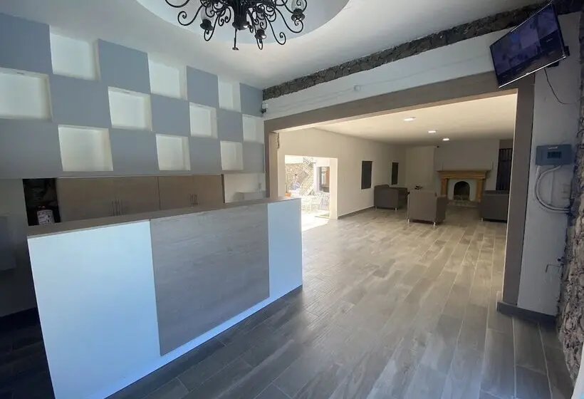 ホテル Villas De San Miguel Media Luna