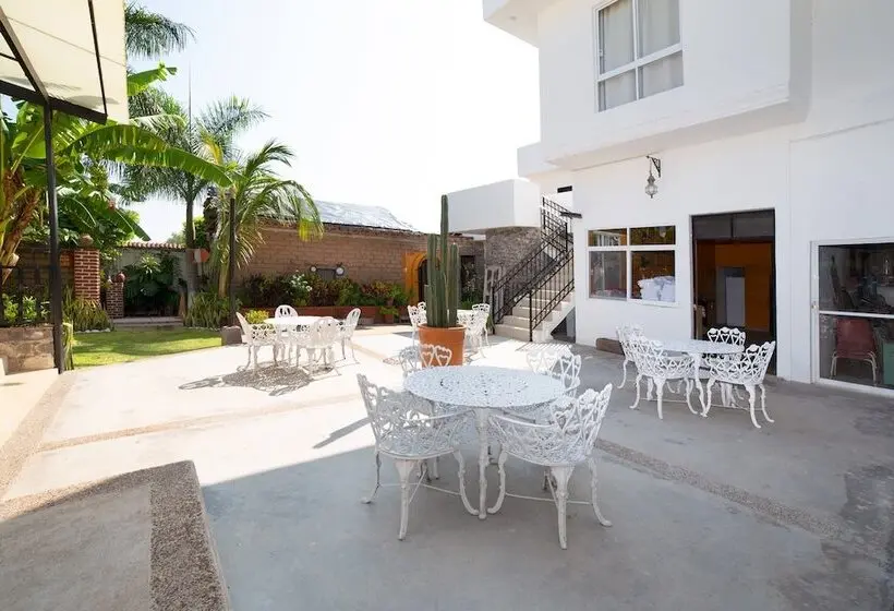ホテル Villas De San Miguel Media Luna