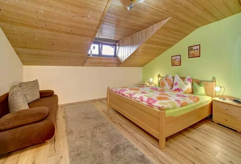 Majatalo Gästehaus Schmalzreich