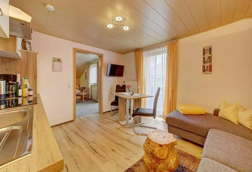 Majatalo Gästehaus Schmalzreich