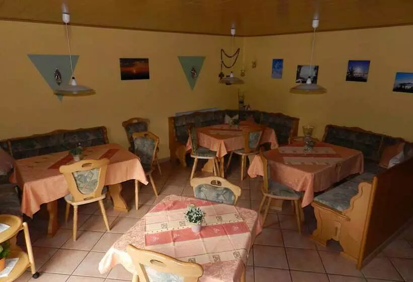 Majatalo Gästehaus Schmalzreich